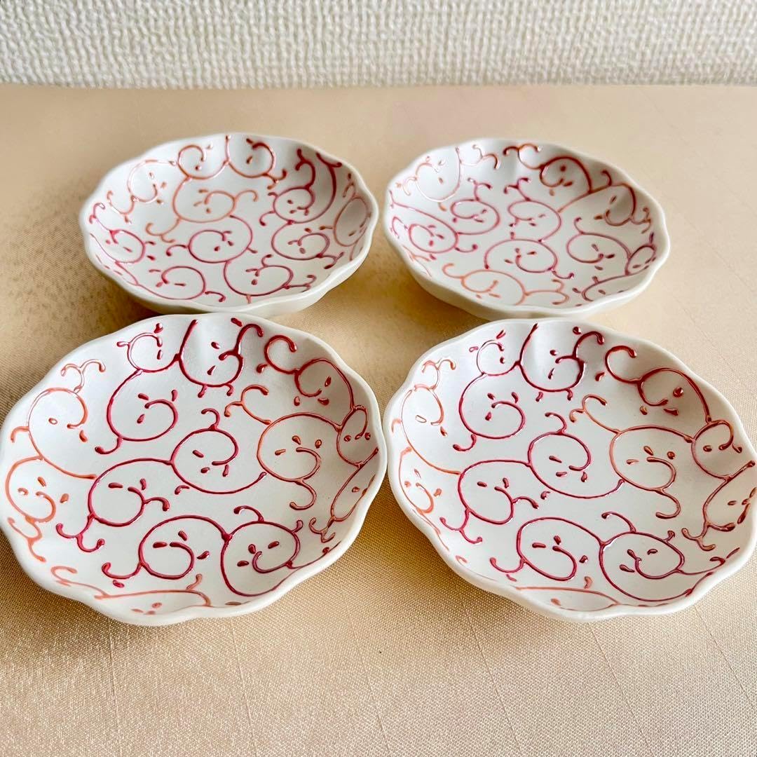 ★新品未使用 ★有田焼 赤唐草 小皿 4枚セット 有田焼 赤唐草 小皿 4枚セット | ノーブランド品 | 小皿